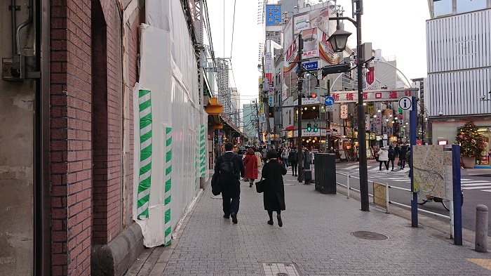 銀座・新橋で当たると人気の占い｜新橋駅線路沿い