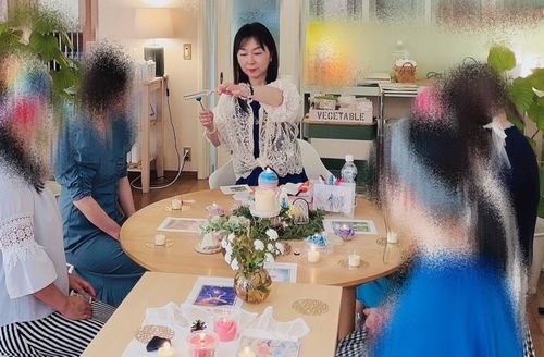 銀座で人気の占い師Ｙｕｎａ｜スピリチュアルお茶会